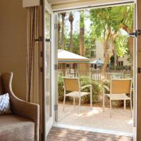King Room and Pool View
