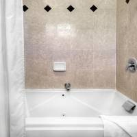 King Room with Spa Bath