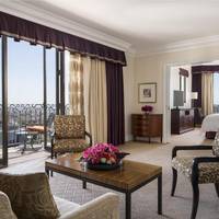 Corner King Suite