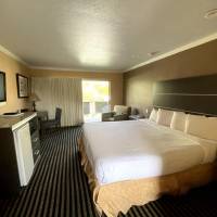 King Room - Non-Smoking