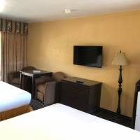Queen Room with Two Queen Beds - Pet Friendly/Non-Smoking