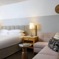 King Suite with Pool View (No Resort Fees)