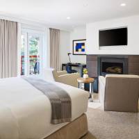Deluxe Room with City View