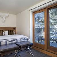 Superior Queen Room with Balcony