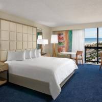 King Room with Partial Ocean View - Non-Smoking
