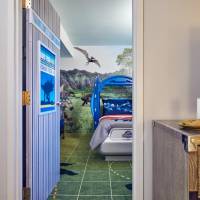 Kids Suite (Includes FREE^ Universal Express Unlimited)
