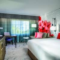 King Room (Includes FREE^ Universal Express Unlimited)