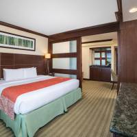 One-Bedroom Suite with Ocean Front View