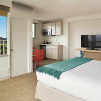 Jr. Suite Diamond Head View Balcony, King