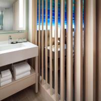 *Newly Renovated* City View King, Guest room, 1 King, City view