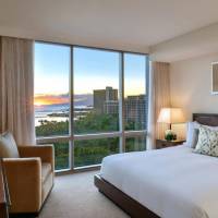 Premium Two Bedroom plus Den Prime Ocean View Suite