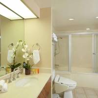 One-Bedroom Suite with Kitchenette 
