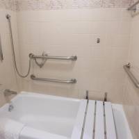 Two Queen Beds with Access Tub - Disability Access