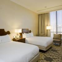 Premium Two Queen Beds with Access Tub - Disability Access