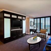 Executive Suite, 1 King, Sofa bed