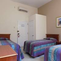 Basic Triple Room with Shared Bathroom