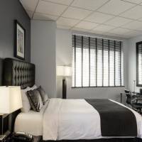 Superior Room with Queen Bed