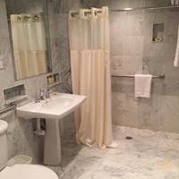 Queen Room - Disability Access