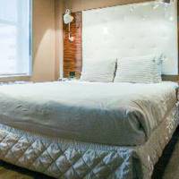 Room #5595284