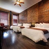 Deluxe Family Suite