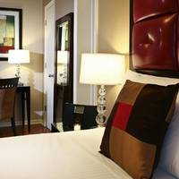 Newly Renovated Deluxe 1 Queen