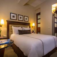 Deluxe Room with One Queen Bed