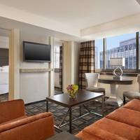 Executive Suite, 1 Bedroom Executive Suite, 1 King, Sofa bed
