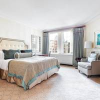 Deluxe City View King Room