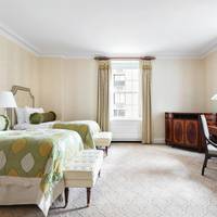 Deluxe City View Twin Room