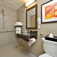 King Room with Roll in Shower - Disability Access