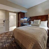 Queen Room - Mobility Access