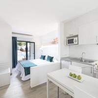 Superior Studio (2 Adults)