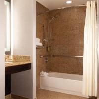 King Room - Mobility/Hearing Accessible with Bath Tub