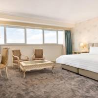 Senior King Suite