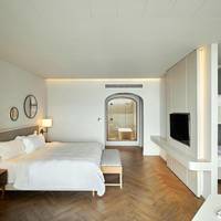 Family Room with King and Bunk Bed - Sea View