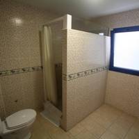 Single Room with Shared Bathroom