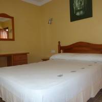 Double or Twin Room with Private Bathroom