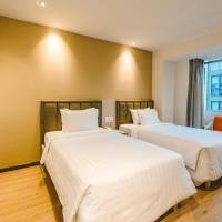 Grand Deluxe Twin Room with City View