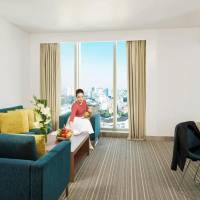 Executive Suite with Lounge Access