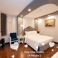 Day Use Offer- Deluxe Room No Window- 4 Hours same day stay - Extra charge for overnight stay
