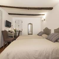 Twin Room with Private Bathroom