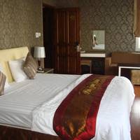 Deluxe Suite with Spa Bath