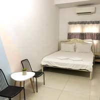 Basic Triple Room with Shared Bathroom
