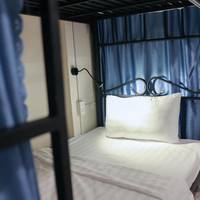 Bed in 8-Bed Mixed Dormitory Room
