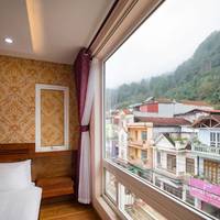 Deluxe Double or Twin Room with City View