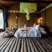 Suite with Mountain View