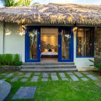 Villa with Spa Bath