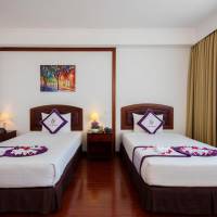 Superior Twin Room with City View