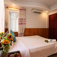 Deluxe Double Room (2 Adults + 1 Child)