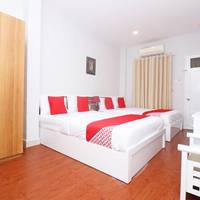 Superior Twin Room with City View